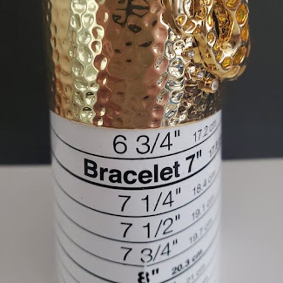 Lilly Pulitzer Cheetah Cuff Bracelet Gold Tone Crystal Accents NWOT Resort - Picture 7 of 7